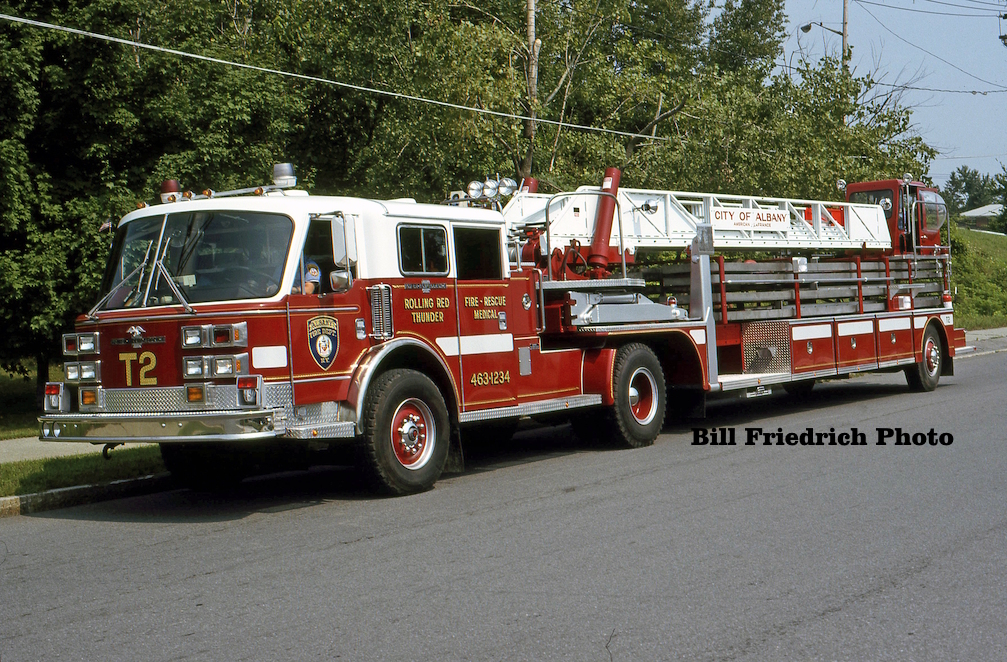ALBANY FD NY TRUCK 2 1990 ALF CENTURY 2000 R
