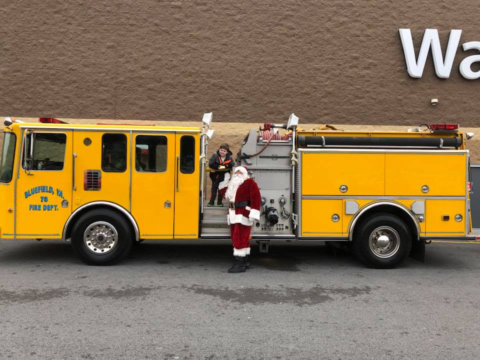 Bluefield working santa